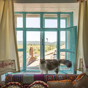 Oda ve Kahvaltı Hobbithousebademler Urla